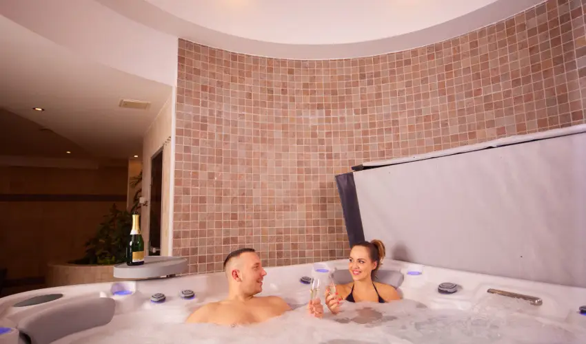 Bazilika alatti Panzi Esztergom - szi-tli feltltds teljes elltssal a Bazilika szomszdsgban (min. 2 j)