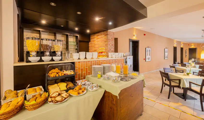 Bazilika alatti Panzi Esztergom - szi-tli feltltds teljes elltssal a Bazilika szomszdsgban (min. 2 j)