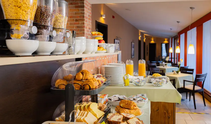 Bazilika alatti Panzi Esztergom - szi-tli feltltds teljes elltssal a Bazilika szomszdsgban (min. 2 j)