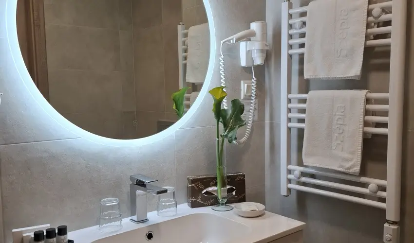 Sz�pia Bio & Art Hotel Zs�mb�k - Kedvezm�nyes kikapcsol�d�s Zs�mb�kon (min. 2 �j)