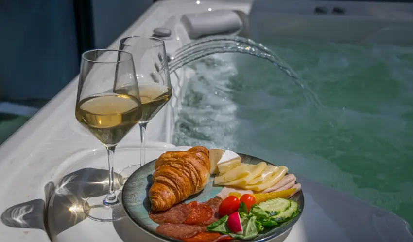 BJ81 Suite Hotel Sifok - Kedvezmnyes r csaldok rszreak reggelivel (1 jtl)