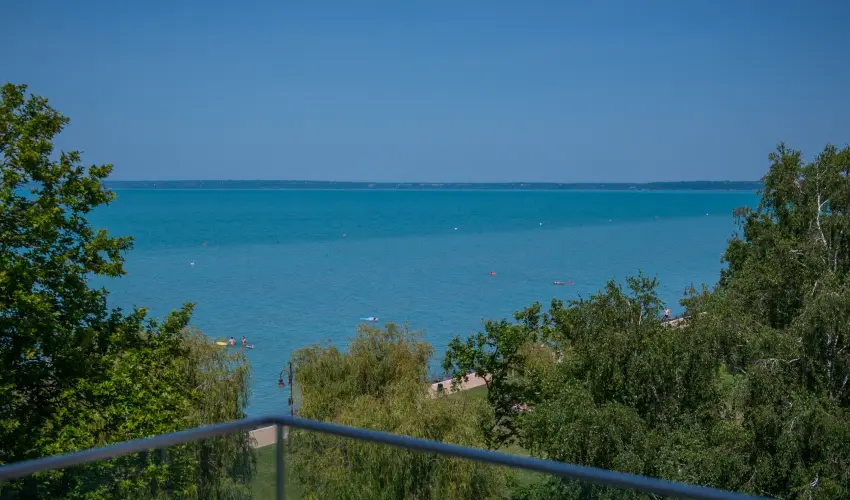 BJ81 Suite Hotel Sifok - Kedvezmnyes r csaldok rszreak reggelivel (1 jtl)