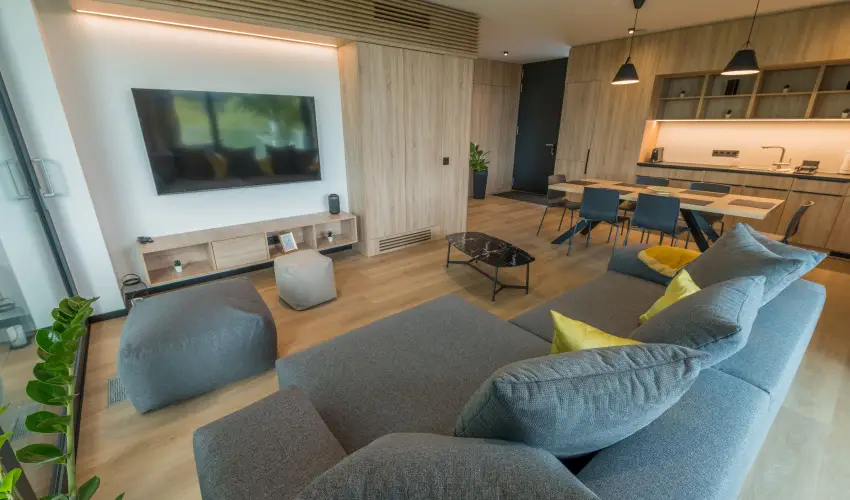 BJ81 Suite Hotel Sifok - Kedvezmnyes r csaldok rszreak reggelivel (1 jtl)