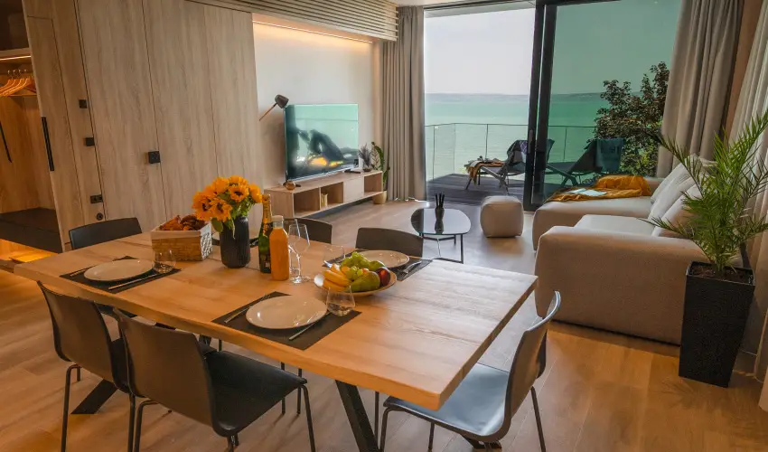 BJ81 Suite Hotel Sifok - Kedvezmnyes r csaldok rszreak reggelivel (1 jtl)