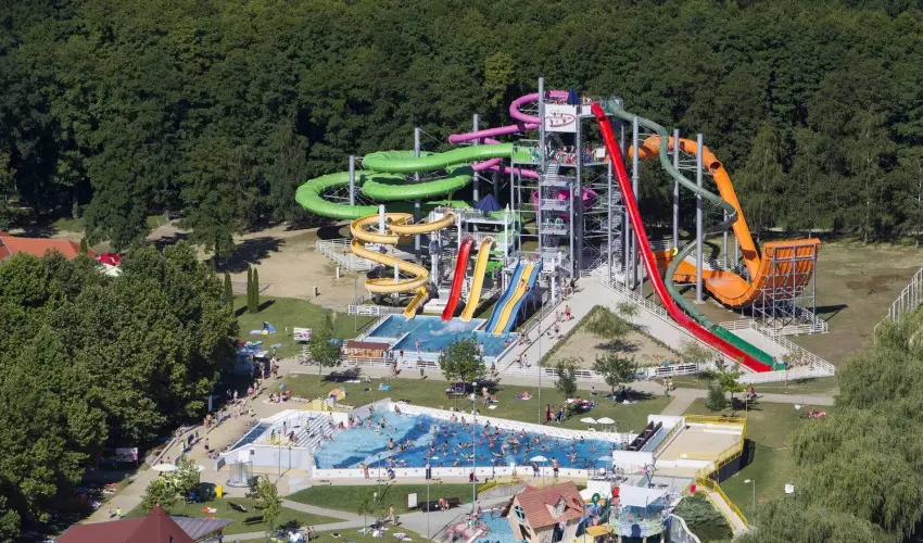 Boni Csaldi Wellness Hotel Zalakaros - Kedvezmnyes r csaldok rszreak flpanzis elltssal (1 jtl)