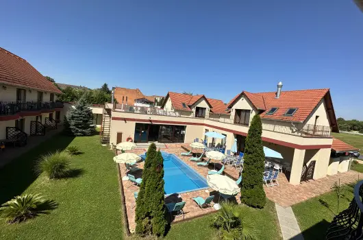 Boni Csal�di Wellness Hotel - Harmadik �j f�l�ron (min. 3 �j)