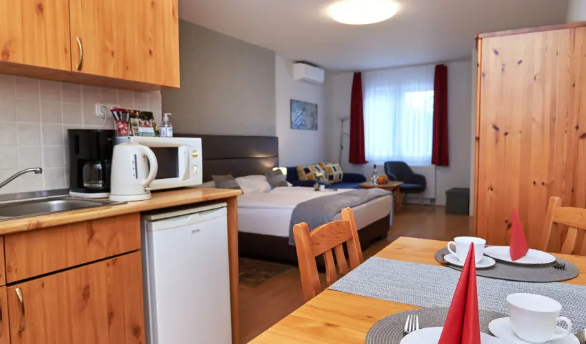 Brigitte Apartman B�k, B�kf�rd� - Kedvezm�nyes �r csal�dok r�sz�reak (1 �jt�l)