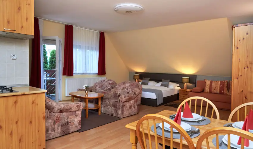 Brigitte Apartman B�k, B�kf�rd� - Kedvezm�nyes �r csal�dok r�sz�reak (1 �jt�l)