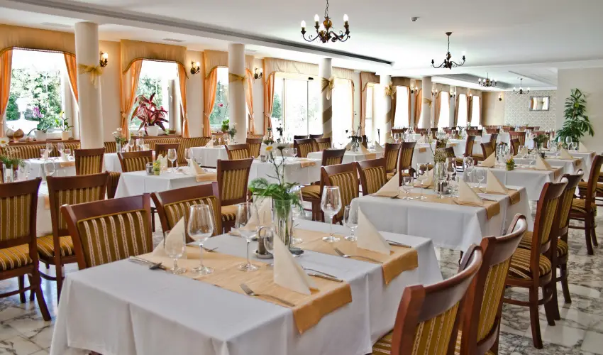 Calimbra Konferencia & Wellness Hotel Miskolctapolca - ALL INCLUSIVE Luxus Pihen�s Miskolctapolc�n (min. 2 �j)