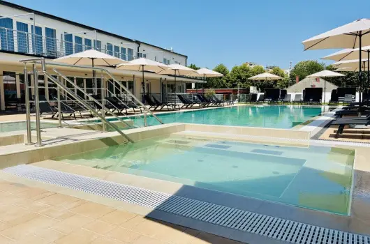 CE Plaza Hotel - Balatoni csaldi vakci (1 jtl)