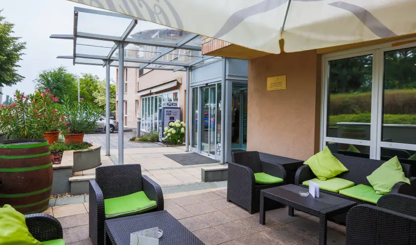 CE Plaza Hotel Sifok - Tk j csaldi kaland & varzslatos Halloween htvge (min. 2 j)