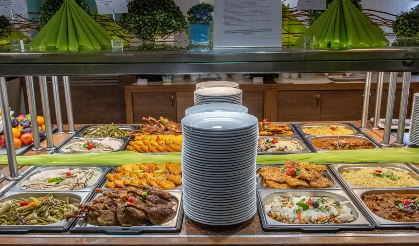 CE Plaza Hotel Sifok - Tk j csaldi kaland & varzslatos Halloween htvge (min. 2 j)