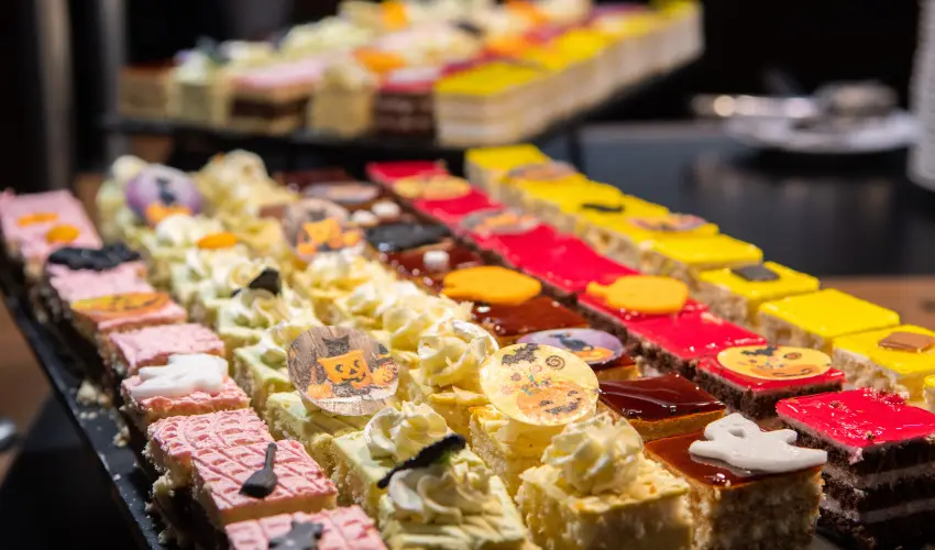 CE Plaza Hotel Sifok - Tk j csaldi kaland & varzslatos Halloween htvge (min. 2 j)