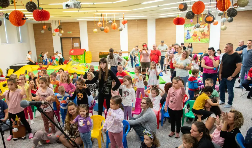 CE Plaza Hotel Sifok - Tk j csaldi kaland & varzslatos Halloween htvge (min. 2 j)