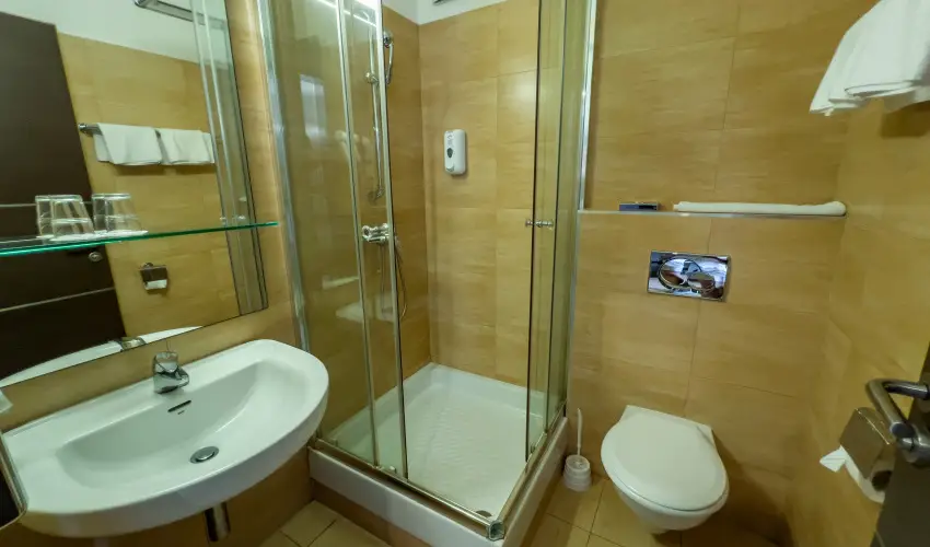 CE Plaza Hotel Sifok - Tk j csaldi kaland & varzslatos Halloween htvge (min. 2 j)