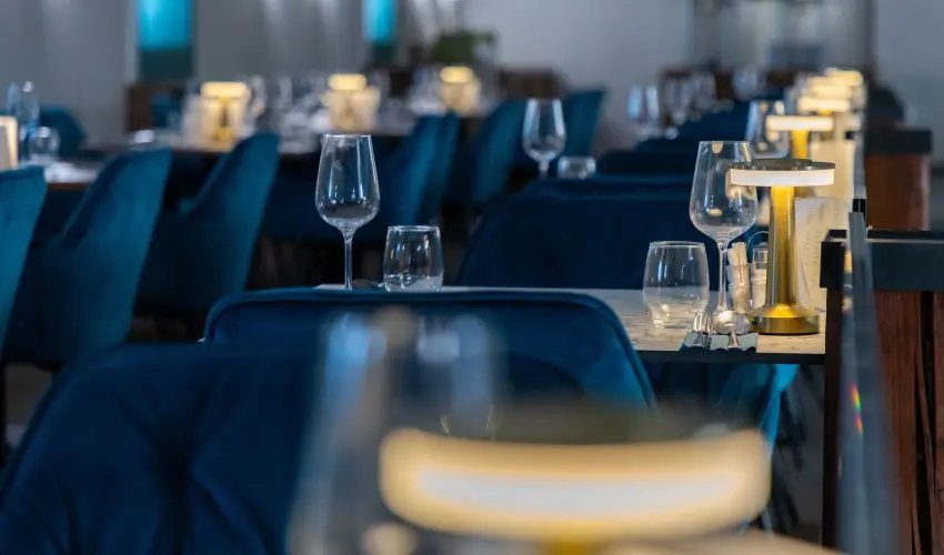 CE Plaza Hotel Sifok - Tk j csaldi kaland & varzslatos Halloween htvge (min. 2 j)