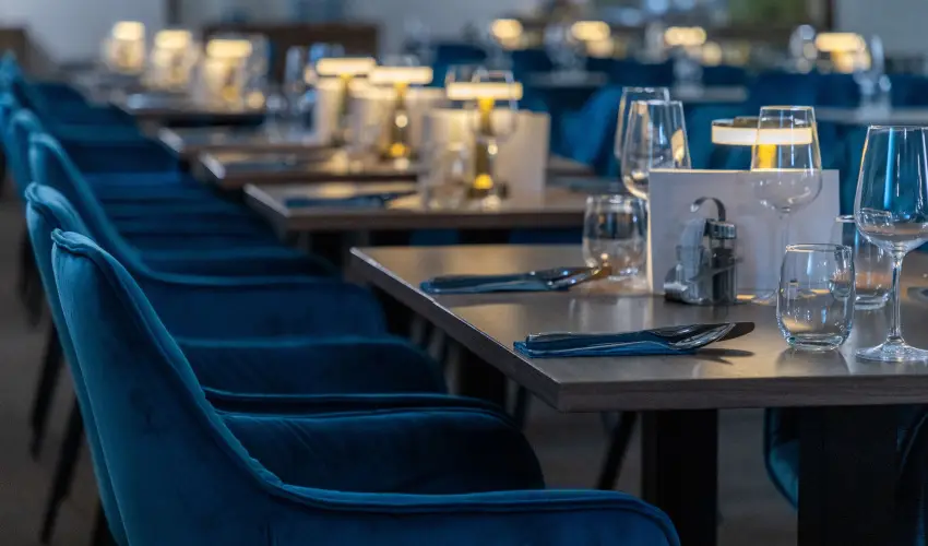 CE Plaza Hotel Sifok - Tk j csaldi kaland & varzslatos Halloween htvge (min. 2 j)