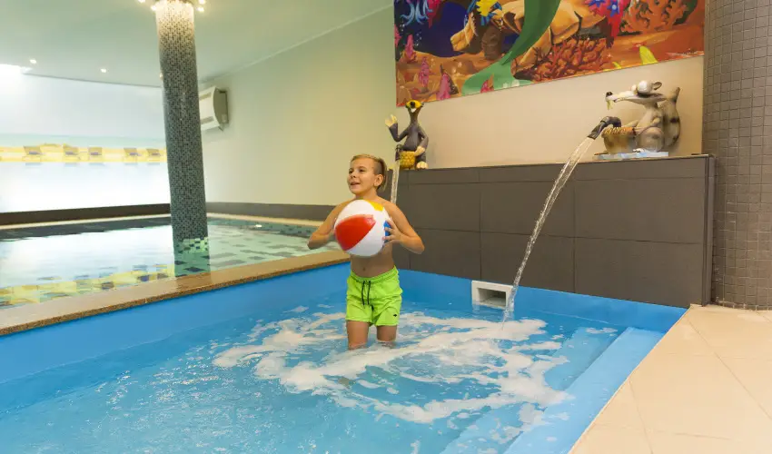 CE Plaza Hotel Sifok - Tk j csaldi kaland & varzslatos Halloween htvge (min. 2 j)