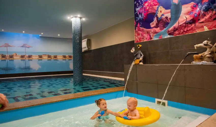 CE Plaza Hotel Sifok - Tk j csaldi kaland & varzslatos Halloween htvge (min. 2 j)