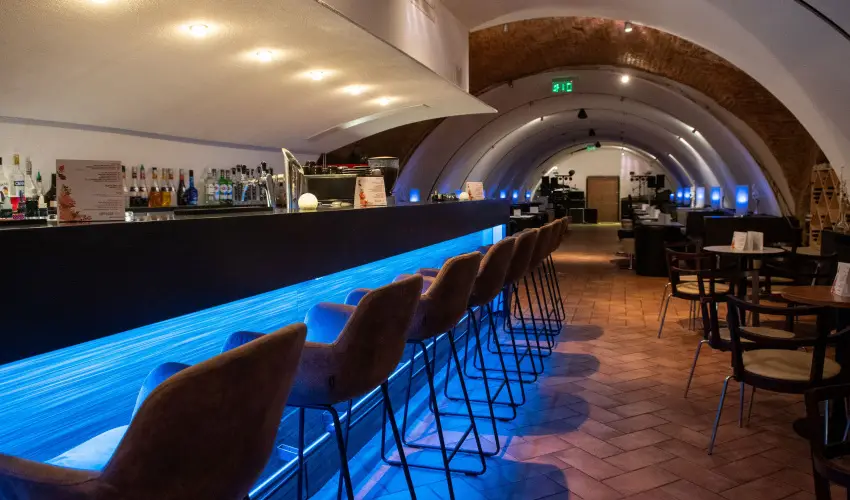 CE Plaza Hotel Sifok - Tk j csaldi kaland & varzslatos Halloween htvge (min. 2 j)