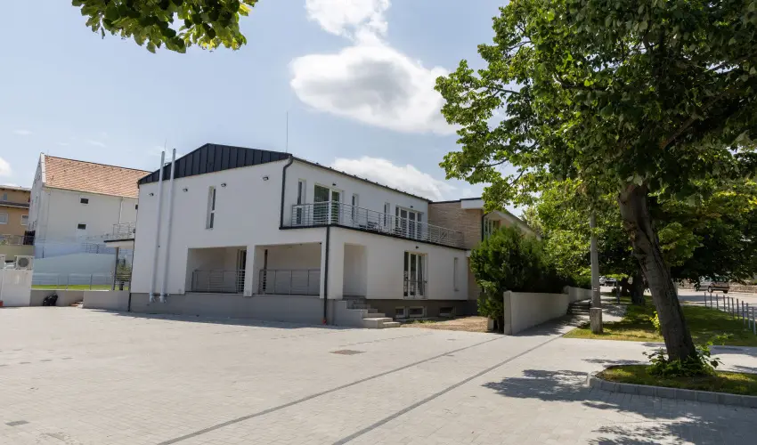 CE Plaza Hotel Sifok - Tk j csaldi kaland & varzslatos Halloween htvge (min. 2 j)