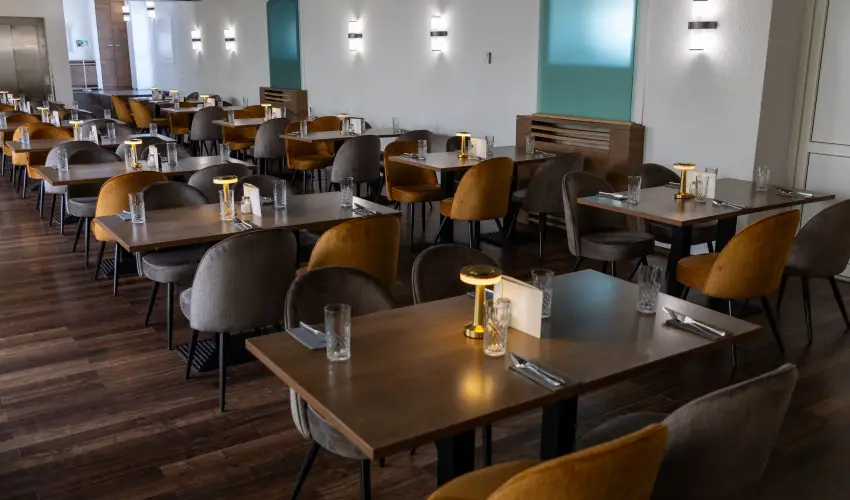 CE Plaza Hotel Sifok - Tk j csaldi kaland & varzslatos Halloween htvge (min. 2 j)