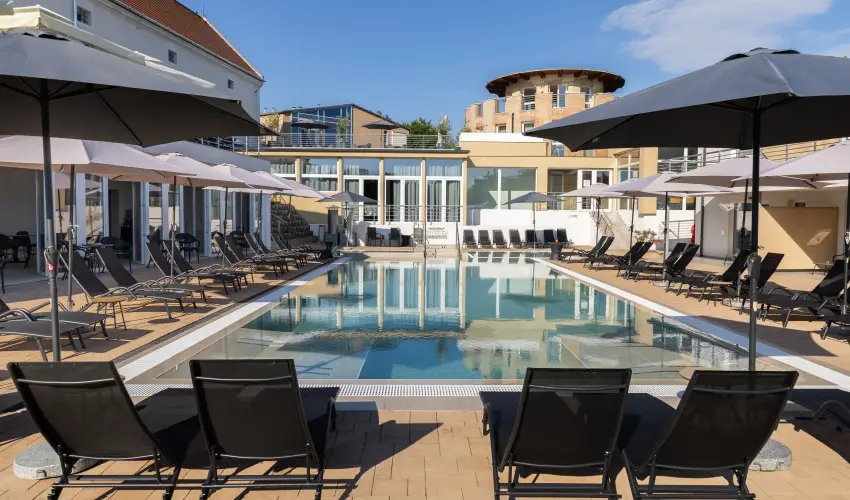 CE Plaza Hotel Sifok - Tk j csaldi kaland & varzslatos Halloween htvge (min. 2 j)