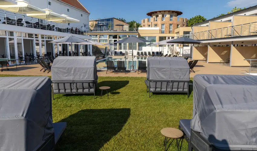 CE Plaza Hotel Sifok - Tk j csaldi kaland & varzslatos Halloween htvge (min. 2 j)