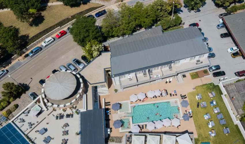 CE Plaza Hotel Sifok - Tk j csaldi kaland & varzslatos Halloween htvge (min. 2 j)