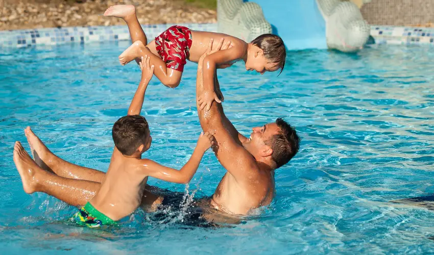 Cegldfrd Apartmanpark s Kemping Cegld - Kikapcsolds Ceglden - csszdapark-, s frdbelpvel (min. 2 j)