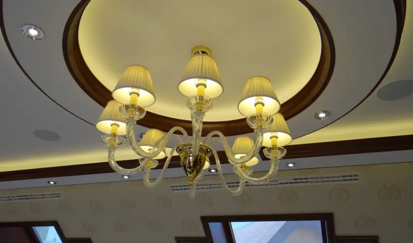 Centrum Hotel Debrecen - Kedvezm�nyes �r csal�dok r�sz�re reggelivel