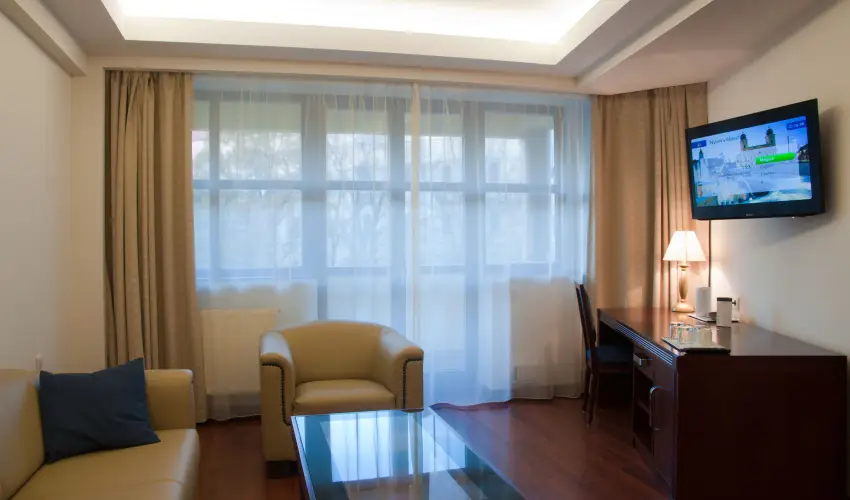 Centrum Hotel Debrecen - Kedvezm�nyes �r csal�dok r�sz�re reggelivel