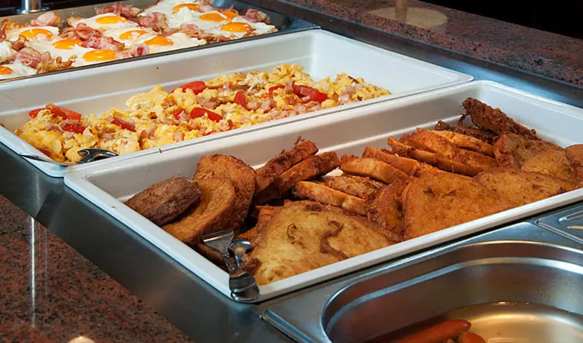 Centrum Hotel Debrecen - Kedvezm�nyes �r csal�dok r�sz�re reggelivel