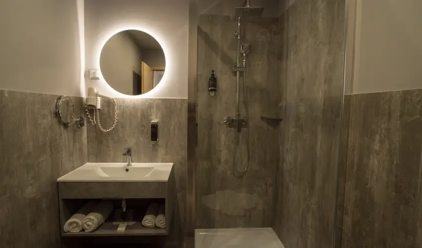 Hotel Civitas Sopron - Kedvezm�nyes �r csal�dok r�sz�re reggelivel