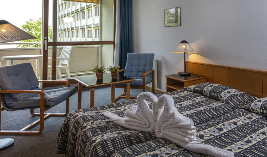 Club Tihany Hotel Tihany - Kedvezmnyes r csaldok rszreak flpanzis elltssal - teljes elrefizetssel (1 jtl)