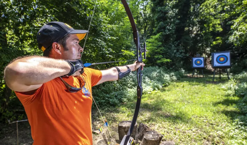 Club Tihany Hotel Tihany - Kedvezmnyes r csaldok rszreak flpanzis elltssal - teljes elrefizetssel (1 jtl)