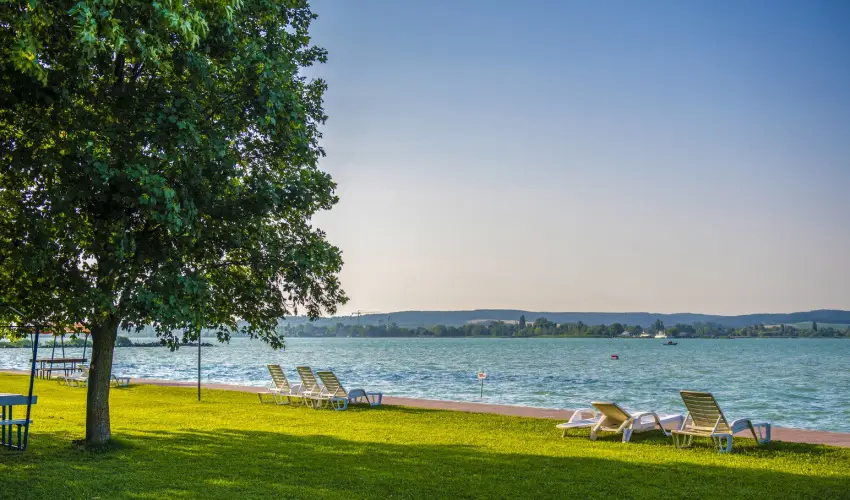 Club Tihany Hotel Tihany - Kedvezmnyes r csaldok rszreak flpanzis elltssal - teljes elrefizetssel (1 jtl)