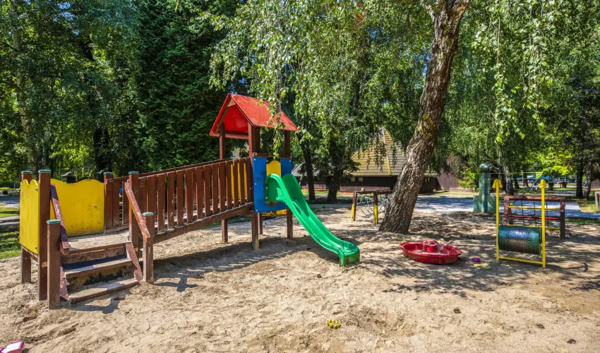 Club Tihany Hotel Tihany - Kedvezmnyes r csaldok rszreak flpanzis elltssal - teljes elrefizetssel (1 jtl)