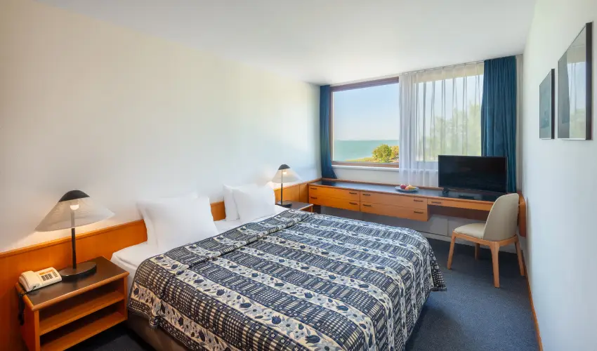 Club Tihany Hotel Tihany - Kedvezmnyes r csaldok rszreak flpanzis elltssal - teljes elrefizetssel (1 jtl)