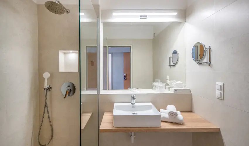 Club Tihany Hotel Tihany - Kedvezmnyes r csaldok rszreak flpanzis elltssal - teljes elrefizetssel (1 jtl)