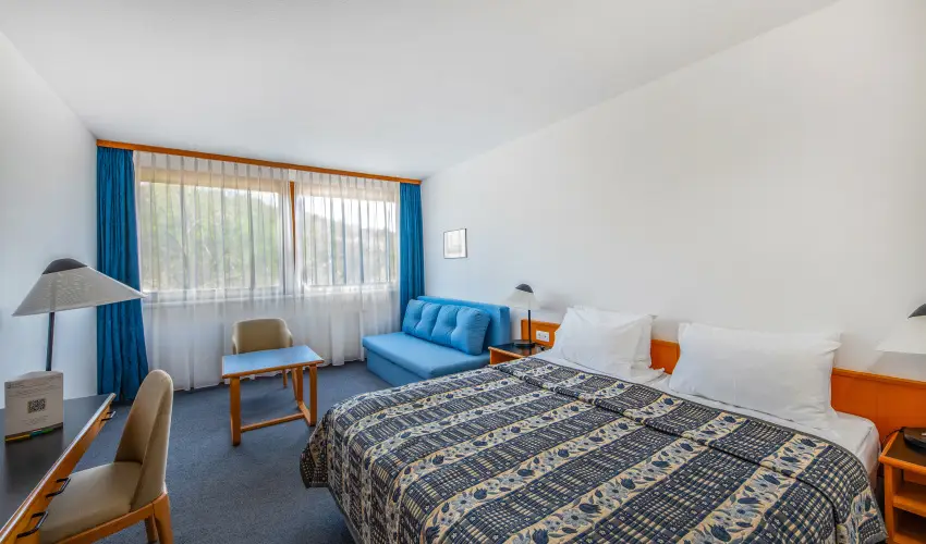 Club Tihany Hotel Tihany - Kedvezmnyes r csaldok rszreak flpanzis elltssal - teljes elrefizetssel (1 jtl)