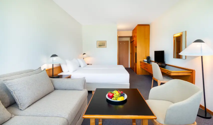 Club Tihany Hotel Tihany - Kedvezmnyes r csaldok rszreak flpanzis elltssal - teljes elrefizetssel (1 jtl)