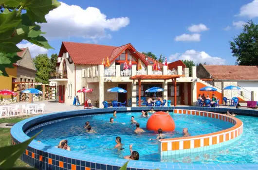 Colosseum Wellness Hotel - N�gy �jszak�s �d�l�s -  m�g t�bb pihen�s �s extra kedvezm�ny (min. 4 �j)