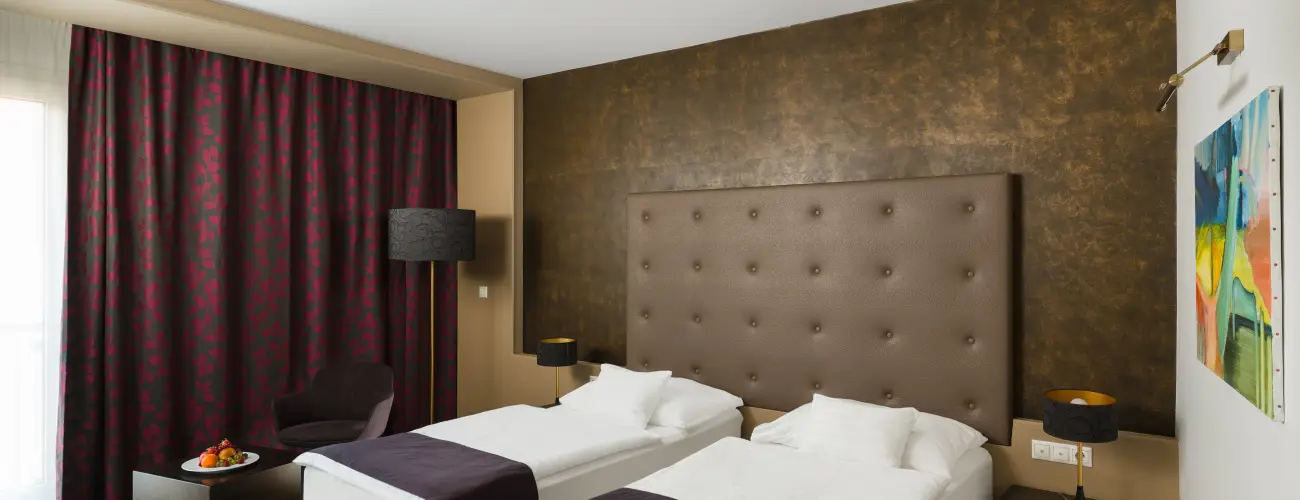 Corso Hotel Pcs Pcs - Kedvezmnyes r csaldok rszre reggelivel (1 jtl)