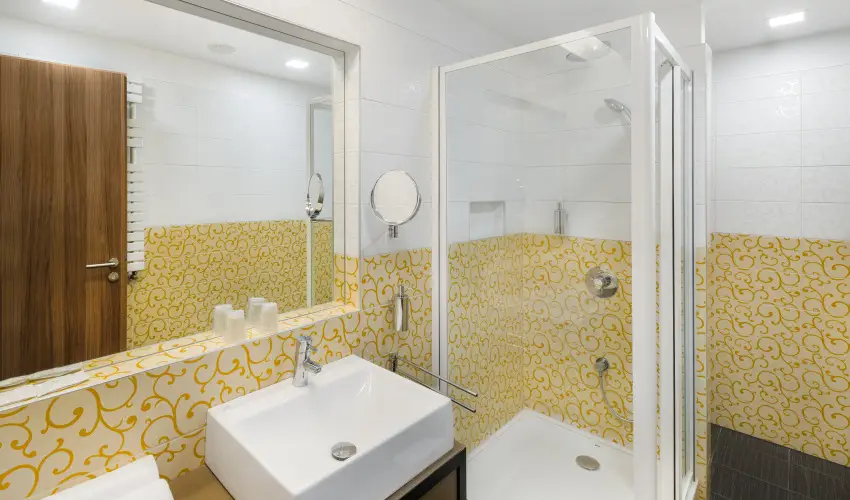 Corso Hotel Pcs Pcs - Kedvezmnyes r csaldok rszre (1 jtl)