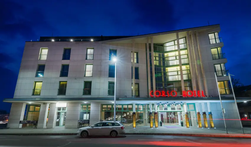 Corso Hotel Pcs Pcs - Kedvezmnyes r csaldok rszre (1 jtl)