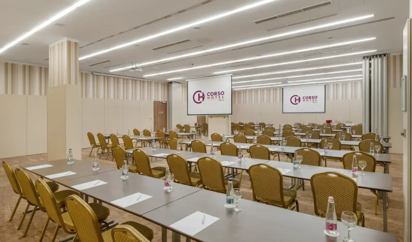 Corso Hotel Pcs Pcs - Kedvezmnyes r csaldok rszre (1 jtl)