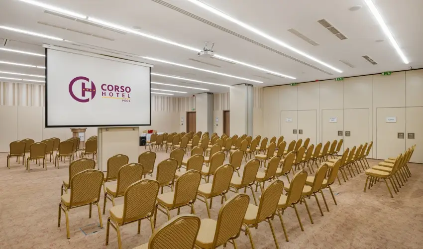 Corso Hotel Pcs Pcs - Kedvezmnyes r csaldok rszre (1 jtl)