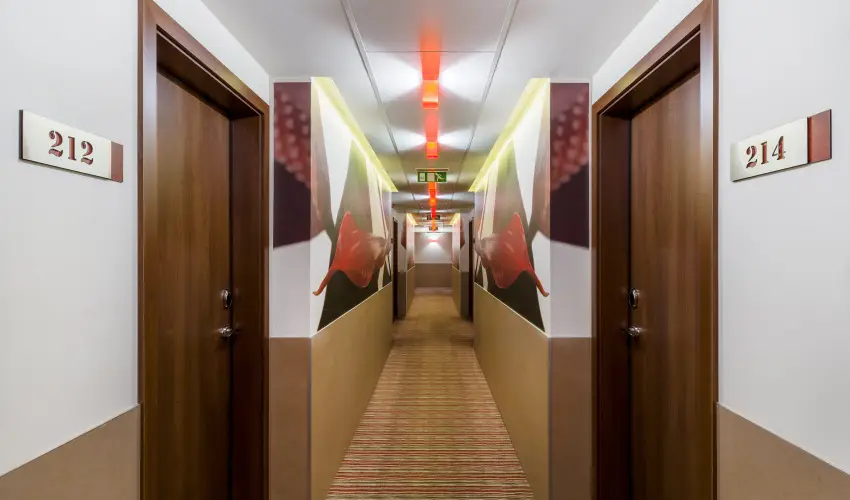 Corso Hotel Pcs Pcs - Kedvezmnyes r csaldok rszre (1 jtl)