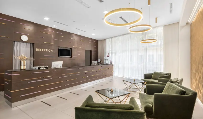 Corso Hotel Pcs Pcs - Kedvezmnyes r csaldok rszre (1 jtl)